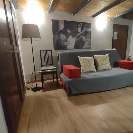 Independent In Trevi Fountain - Spain Square โรม ภายนอก รูปภาพ
