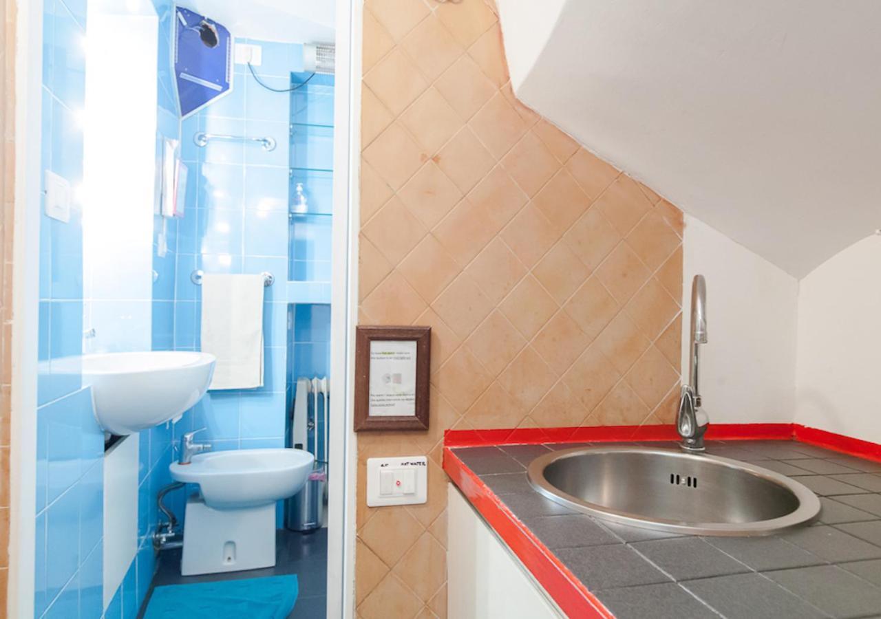 Independent In Trevi Fountain - Spain Square โรม ภายนอก รูปภาพ